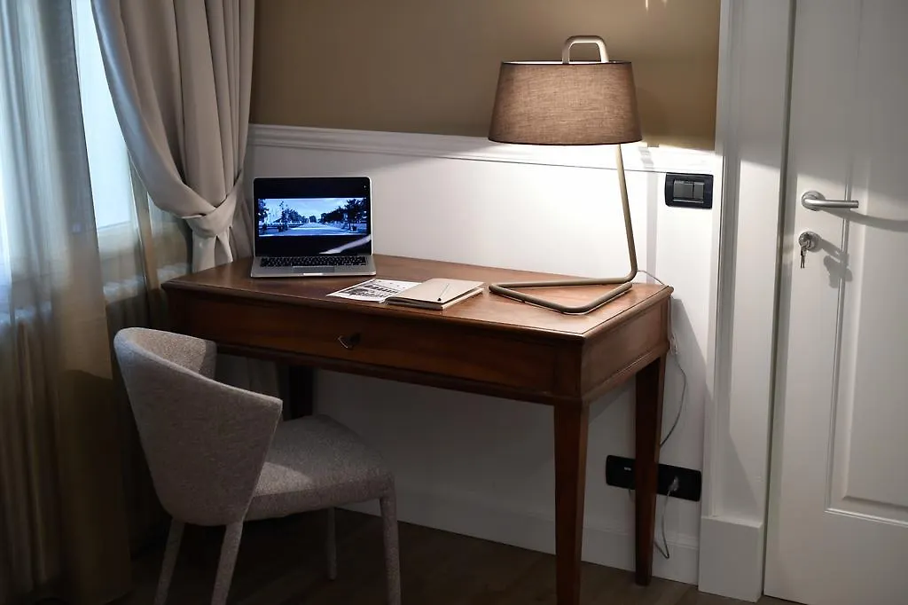 Palazzo Bovio - Boutique Apartments Padova 0*,  İtalya